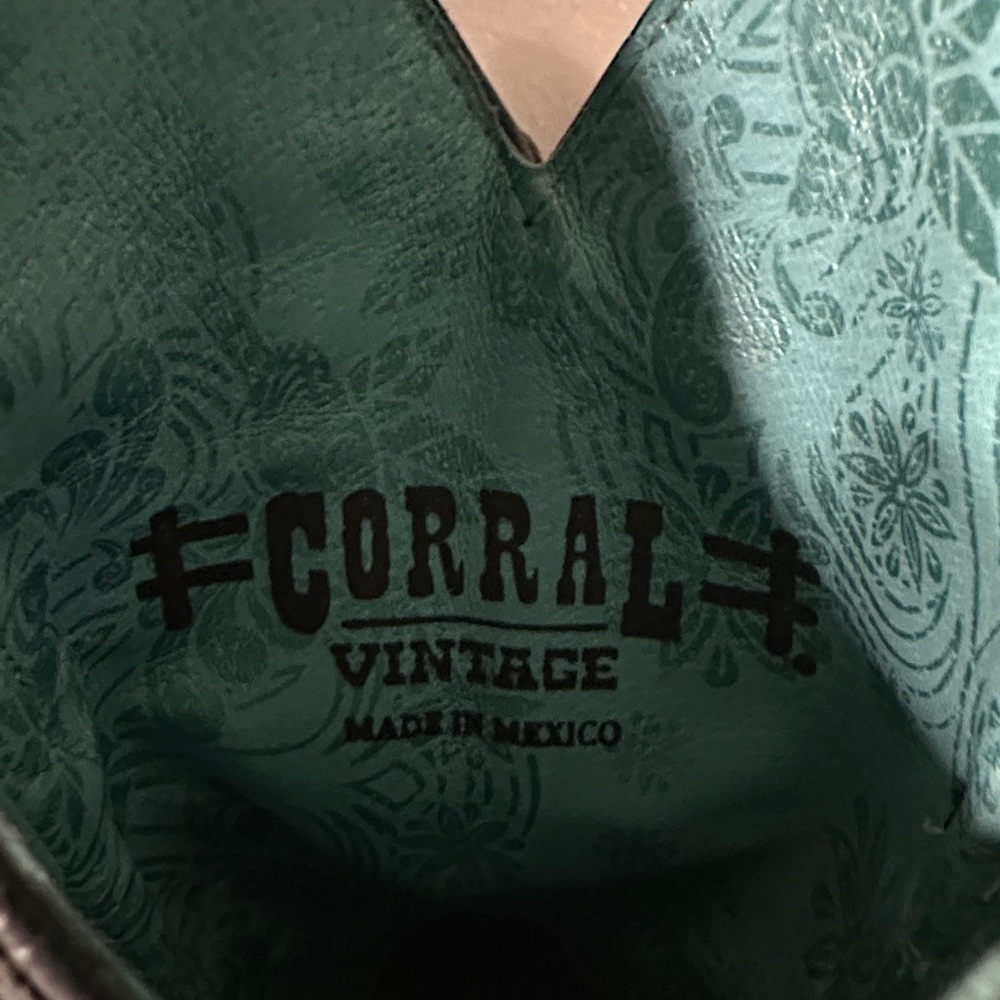 CORRAL VINTAGE Studded‎ Detail Boots - Picture 7 of 9